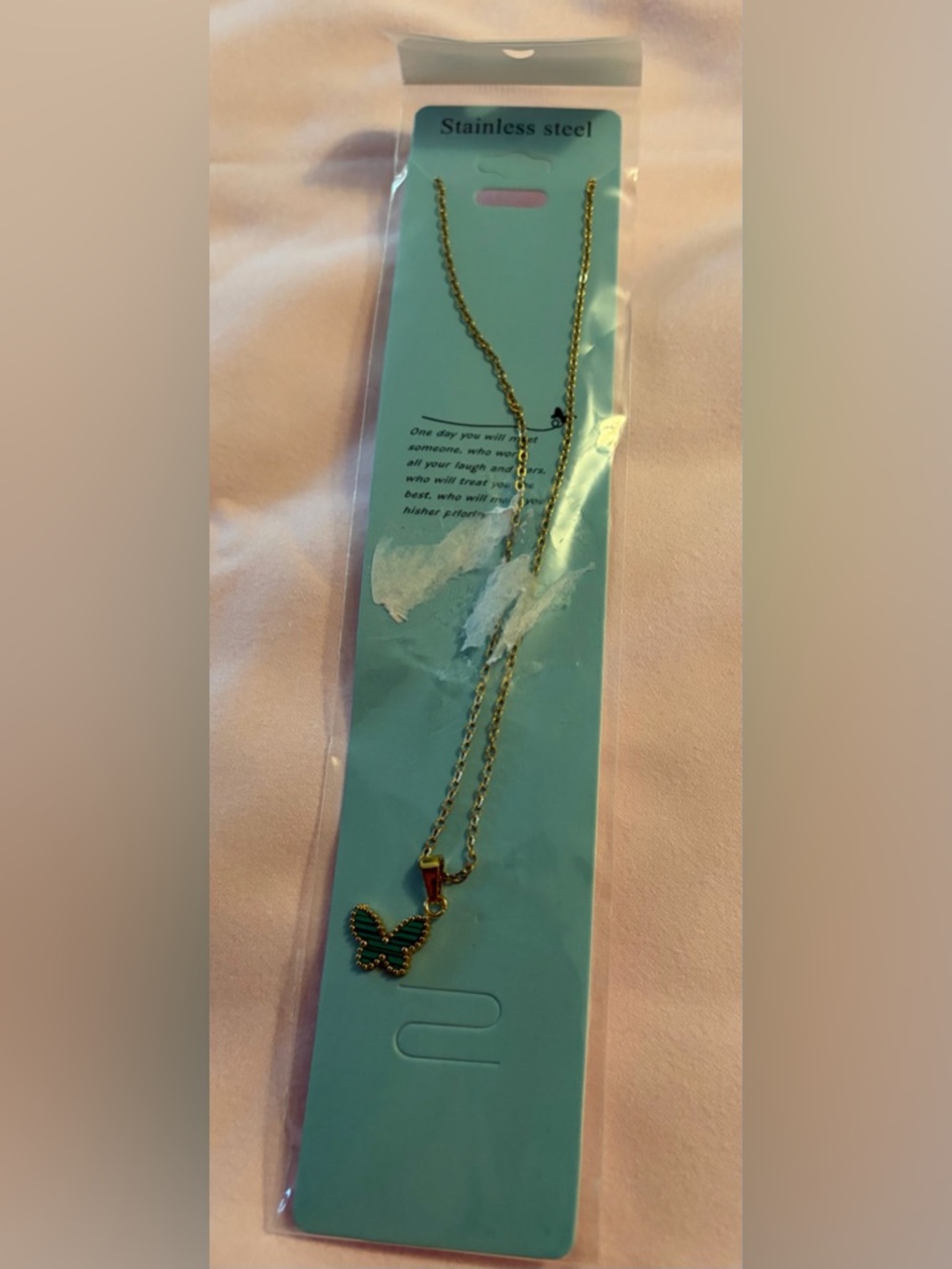 Source Unknown Gold Butterfly Necklace with Green Accent 16” - Picture 2 of 4